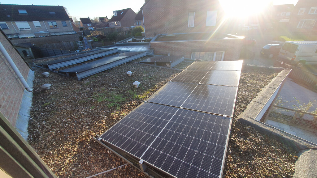zonnepanelen op schuur