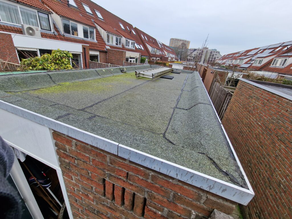 Dakbedekking schuur vervangen