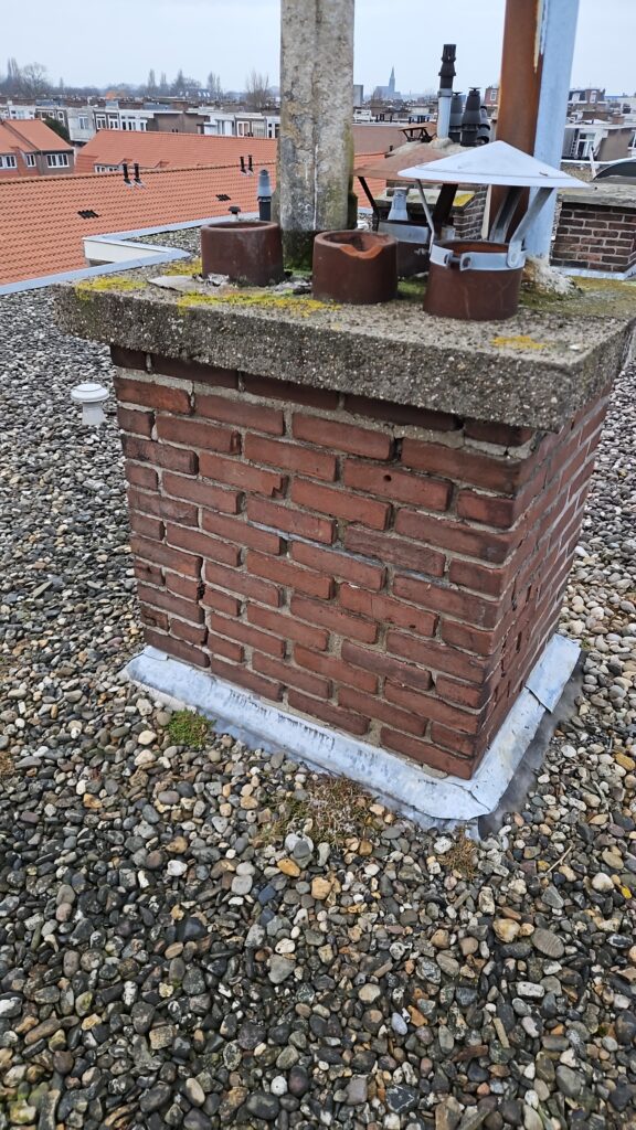 Schoorsteen gebouwd door Dakdek Gigant