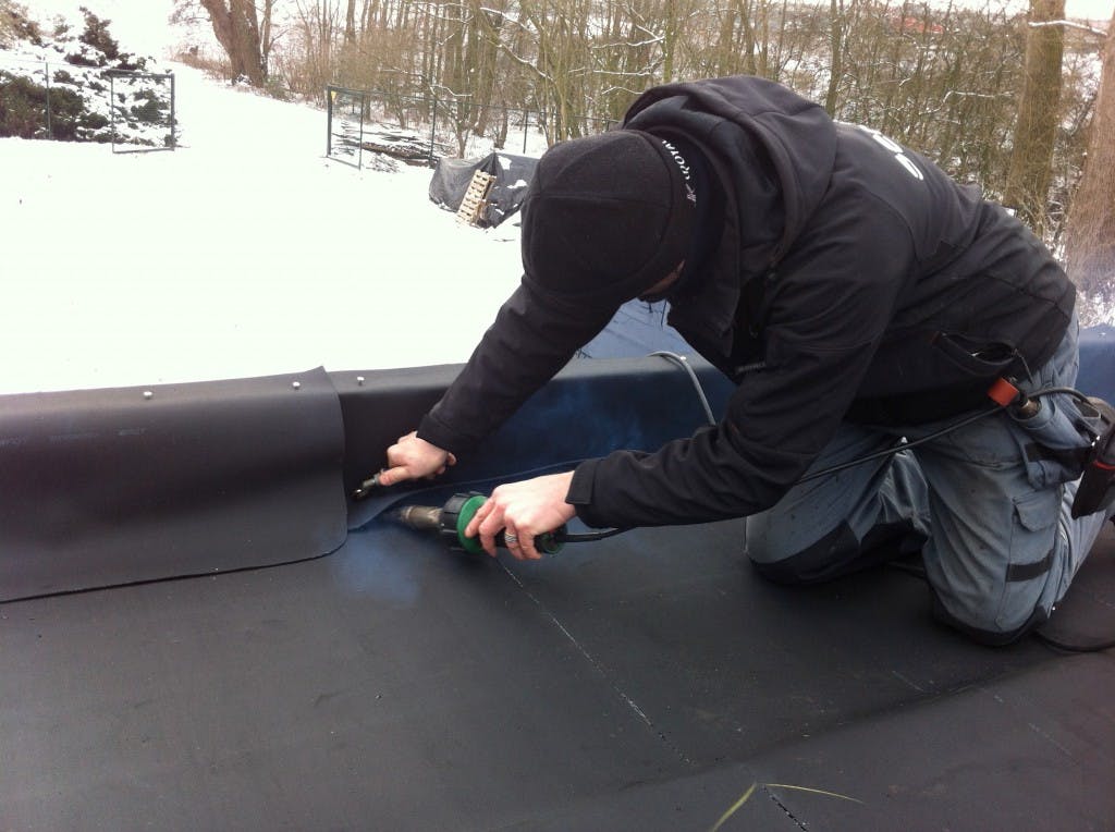 bitumen-dakbedekking-laten-leggen
